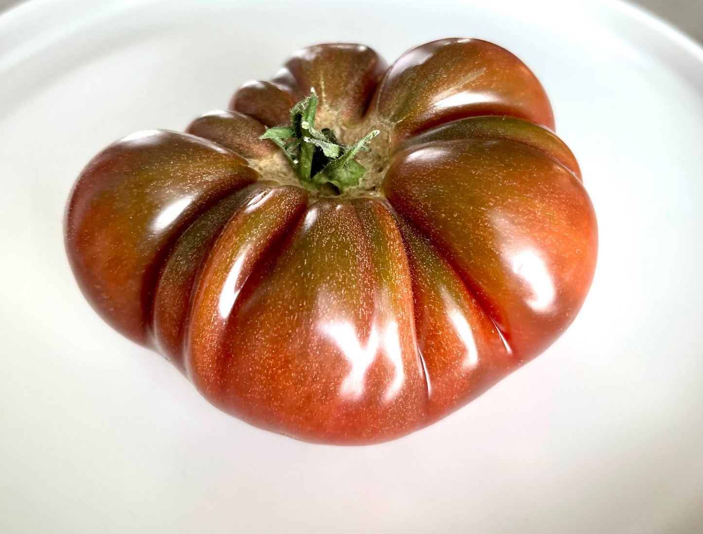 Black Ruffle Tomato 10 Seeds